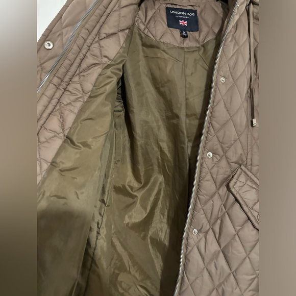 London Fog Hooded Side-Stretch Quilted Jacket NEVER WORN - Picture 6 of 12